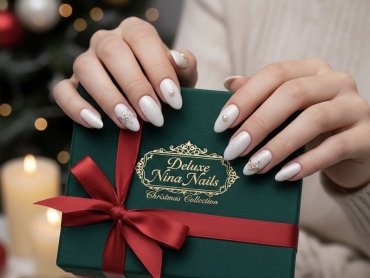 Christmas Nails Simple in Perth